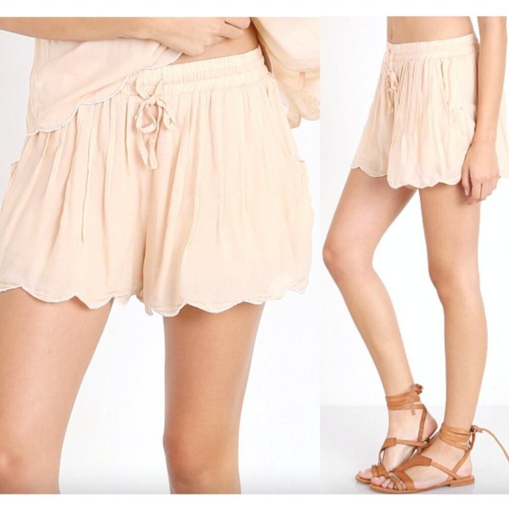 Somedays Lovin Pendant Scalloped Drawstring Shorts